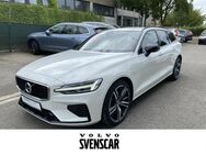 Volvo V60, R Design Plug-In Hybrid AWD T8 Twin Engine EU6d-T digitales, Jahr 2020 - Baierbrunn