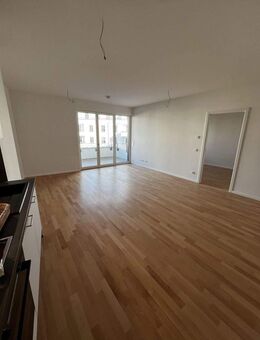 Erstbezug: Moderne 2-Zimmer-Wohnung mit Balkon, EBK & TG 70qm - Berlin