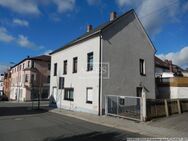 *** 290 EUR/m² - Zweifamilienhaus - bezugsfrei *** - Falkenstein (Vogtland)