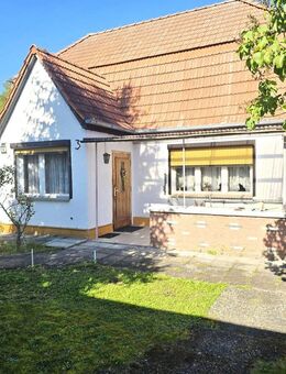 Einfamilienhaus mit überdachten Schwimmbad in bevorzugter Lage von Schönow - Bernau (Berlin)