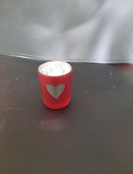 Teelichthalter mit Herz Glas Höhe ca. 8cm rot Silber - Essen