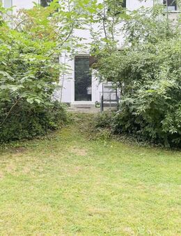 Bestlage unterhalb der Kaiserburg! EG-Appartement mit Terrasse und Blick ins Grüne! - Nürnberg