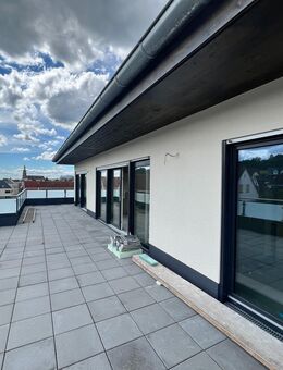 **NEUBAU-Erstbezug Penthouse mit großer Dachterrasse / Fahrstuhl** - Alzenau