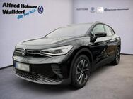 VW ID.4, Pro Performance 150kW Automatik, Jahr 2023 - Walldorf (Baden-Württemberg)