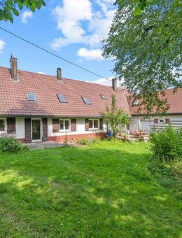 Viel Platz für Ihre Ideen - Großzügiges Wohnhaus mit Geschichte und viel Natur am Höchsten - Illmensee