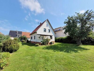 Freistehendes Einfamilienhaus mit Garage in Senden-Ay