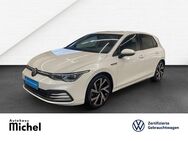 VW Golf, 2.0 TSI VIII Style IQ-Light TravelAssist 18Zoll, Jahr 2022 - Gießen
