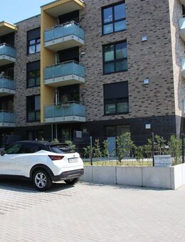 NEUWERTIGE 3. Zi. EG-WHG MIT PRIVATGARTEN, TERRASSE 34 QM UND STELLPLATZ - Hamburg