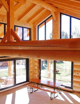+++ Holz-Chalet mit WOW-Effekt - Alpen-Feeling in Niederbayern + 1.470 m² Grund zum AUSTOBEN +++ - Mamming