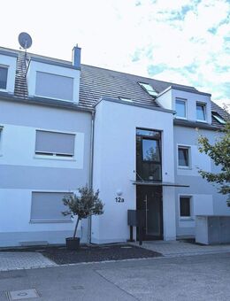 Anspruchsvoll Teilmöbliert Neuwertig - Nürnberg