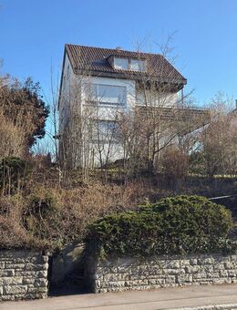 890 qm Grundstück mit Zweifamilienhaus in Fellbach-Schmiden - Fellbach