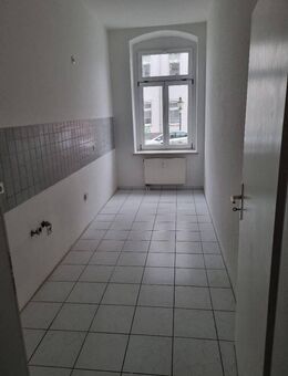 Schöne 2 Raumwohnung mit kleiner Terrasse - Chemnitz