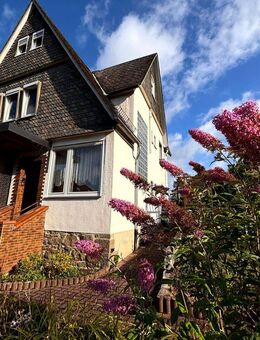 Attraktive Doppelhaushälfte mit Garten in Herborn - Herborn (Hessen)