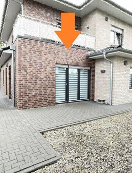 Moderne Erdgeschosswohnung mit EBK, Terrasse u. PKW-Stellplatz. Bj. 2019, Energieeff.klasse B... - Ostrhauderfehn