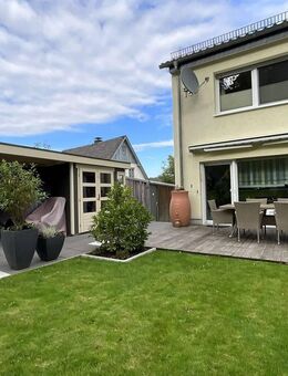 Familienidylle am Waldrand - modern saniertes Eck-Wohnhaus in bester Lage von Brilon - Brilon