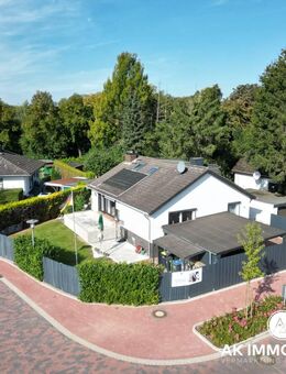 Modernisiertes Einfamilienhaus in Rodenberg - Großzügiges Wohnen mit Pool und Sauna - Rodenberg
