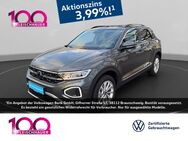 VW T-Roc, 1.5 TSI Style digitales Massagesitze, Jahr 2023 - Mönchengladbach