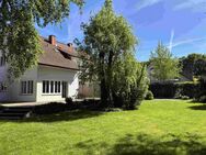 Großes renoviertes Wohnhaus in Siedlung - Espelkamp