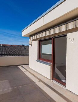 ***Heike Borchers Immobilien***Renovierter Maisonette-Wohntraum in beliebter Lage mit Dachterrasse** - Unterhaching