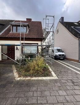 Doppelhaushälfte als Rohdiamant!! Großer Garten, viel Platz und jede Menge Potenzial !! - Bremen