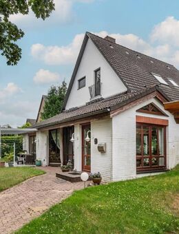 Attraktives EFH mit Vollkeller, Wintergarten, Garage und Carport in ruhiger Feldrandlage - Gülzow (Schleswig-Holstein)