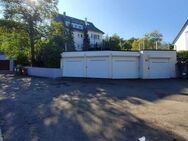 Tolle Kapitalanlage! Vermietetes Mehrfamilienhaus der besonderen Klasse mit 4 Garagen, Garten in schöner Lage! - Stuttgart