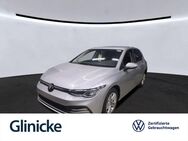 VW Golf, 2.0 TDI VIII LIfe Sitz, Jahr 2023 - Kassel