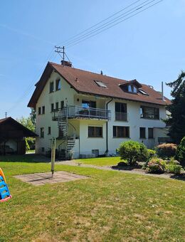 3 Familienhaus mit Gewerbehallen, schöner Garten, Garagen, Ortsrandlage - Geislingen (Steige)