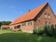 Bauernhaus, in ruhiger Alleinlage am Südrand eines Waldes. - Ostbevern