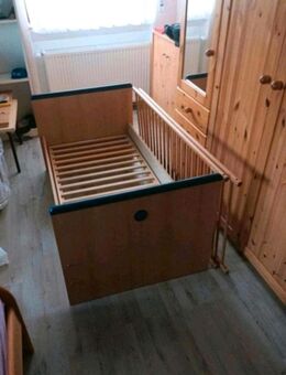 Babybett umbaubar zum Kinderbett - Burgpreppach