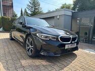 BMW 330 Baureihe 3 Touring 330 d Kamera|AHK|ACC|LED - Schwäbisch Gmünd