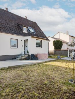 Stilvolles Wohnen oder lukrative Kapitalanlage - Kernsaniertes EFH mit 8% Rendite in Grafenwöhr - Grafenwöhr