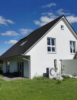 Ideales Zuhause für Ihre Familie! Einfamilienhaus direkt am Kulkwitzer See mit großem Garten! - Markranstädt