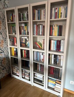 IKEA-Bücherschränke in sehr gutem Zustand - wegen Umzug abzugeben - Berlin