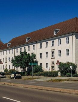 Erdgeschosswohnung mit Tageslichtbad in zentraler Lage // EG rechts - Wolfsburg
