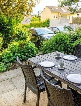 Ruhige EZW mit Terrasse und Parkplatz - Würzburg