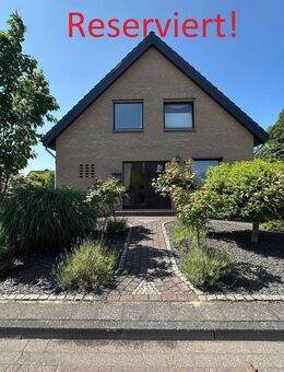 Gemütliches freistehendes Einfamilienhaus in Stade-Hagen - Stade (Hansestadt)