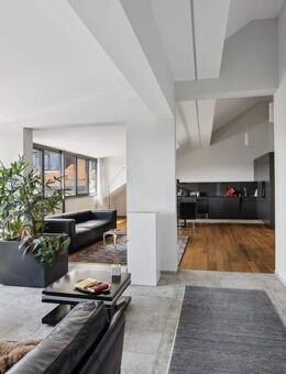 Kultur trifft Komfort - außergewöhnliches Dachgeschoss im Ravensburger Süden - Ravensburg