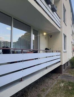 Wohnglück auf 70?m² - Erdgeschosswohnung mit Balkon & Einbauküche - Bochum