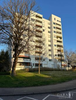 Gut geschnittene 3 1/2 Zimmer-Wohnung mit Balkon und Tiefgarage - Filderstadt