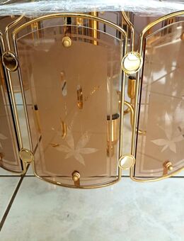 Lampe, golden mit Blumenmotiven im Glas - Hennef (Sieg)