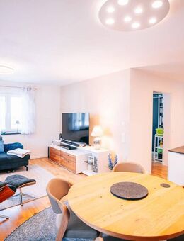 Einziehen & Genießen - moderne 4-Zimmer-Wohnung mit Einbauküche & XL-Balkon - Adelsried