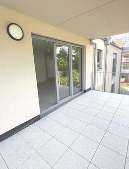 Aktion! - inklusive Einbauküche | pures Wohnvergnügen mit 3 Zimmern, Küche, 2 Bädern und Balkon - Wiesbaden