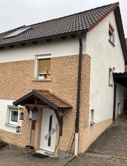 Doppelhaushälfte mit kleiner Scheune - Heidenheim