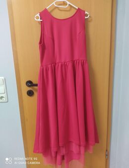 Vokuhila-Kleid mit Tüll-Unterrock - Groß Zimmern
