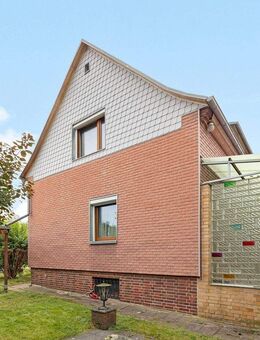 Solides Einfamilienhaus mit Anbau, Garten, Dachgeschoss und Keller in ruhiger Wohnlage - Berlin