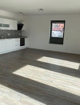 PENTHOUSE - MODERNES OFFENES WOHNEN IN ZENTRALER LAGE - Petersberg (Hessen)