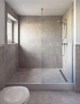 2-Zimmer-Wohnung mit Balkon Top-Anbindung / Neues Bad - Neuss