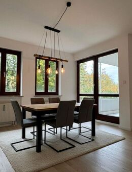 Hochwertig sanierte Traumwohnung mit Loggia und TG-Stellplatz - München