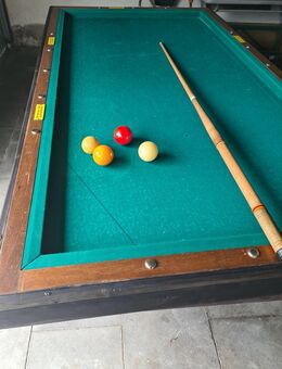 Karambolage Billard mit Zubehör - Neuwied